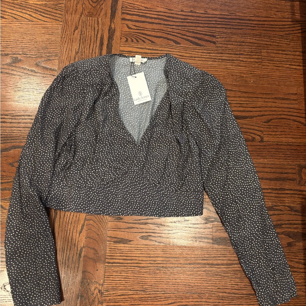 Elegant Black and White Women's Blouse